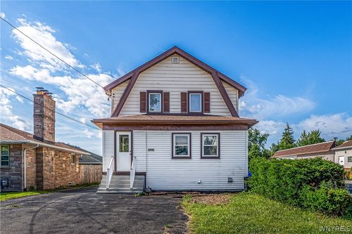 3659 Genesee St, Cheektowaga, NY, 14225-3521 | Card Image