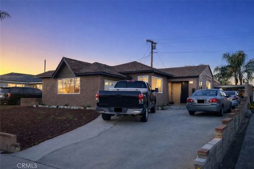 4563 Bridgeview Ave, Pico Rivera, CA, 90660-1940 | Card Image