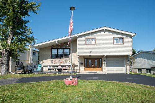 9909 Huber Ln, Niles, IL, 60714-1016 | Card Image