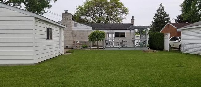 2319 Winston Dr, House other with 3 bedrooms, 2 bathrooms and null parking in Sterling Heights MI | Image 5