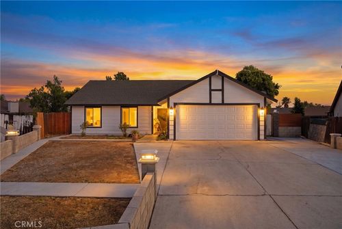 2443 Tulip Ct, Hemet, CA, 92545 | Card Image