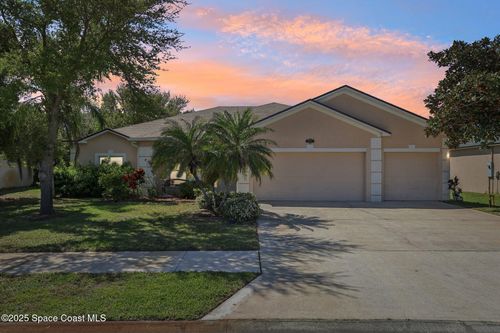 1062 Morgan Cir Ne, Palm Bay, FL, 32905-7634 | Card Image