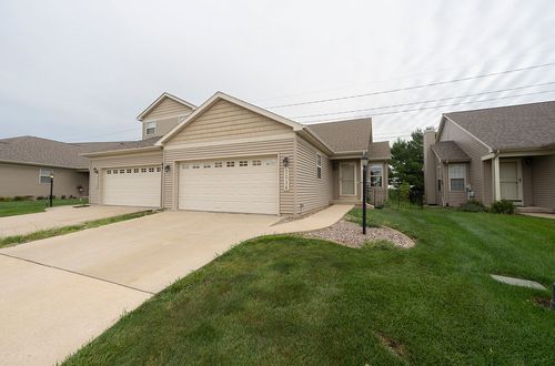 2214 Pebblebrook, Urbana, IL, 61802-2176 | Card Image