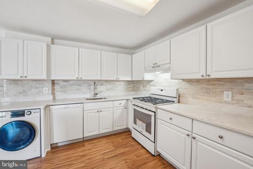 4-18808 Walkers Choice Rd, GAITHERSBURG, MD, 20886-0637 | Card Image
