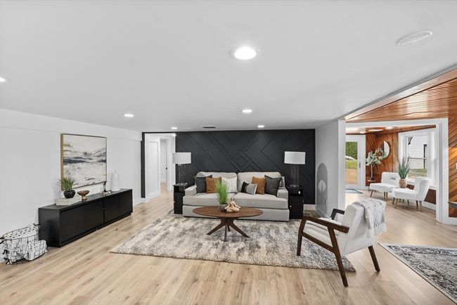 22 Swan St, House other with 3 bedrooms, 1 bathrooms and 8 parking in Fall River MA | Image 7