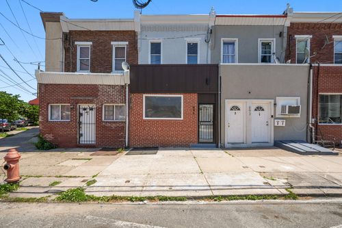 895 N 66th St, PHILADELPHIA, PA, 19151-3331 | Card Image
