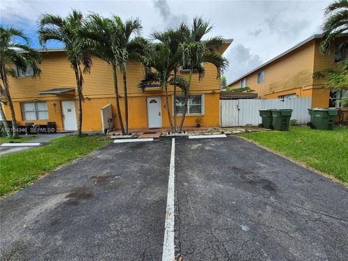 203-203 Ne 12th Ave, Homestead, FL, 33030-6219 | Card Image