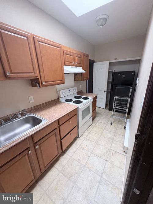 apt-2-79 N Evans St, POTTSTOWN, PA, 19464-5590 | Card Image