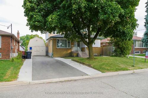 35 Cumberland Dr, Brampton, ON, L6V1W5 | Card Image