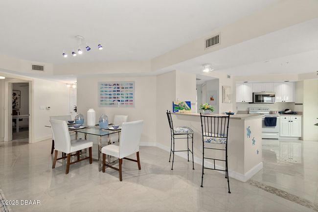 C303 - 4650 Links Village Dr, Condo with 3 bedrooms, 3 bathrooms and null parking in Ponce Inlet FL | Image 12