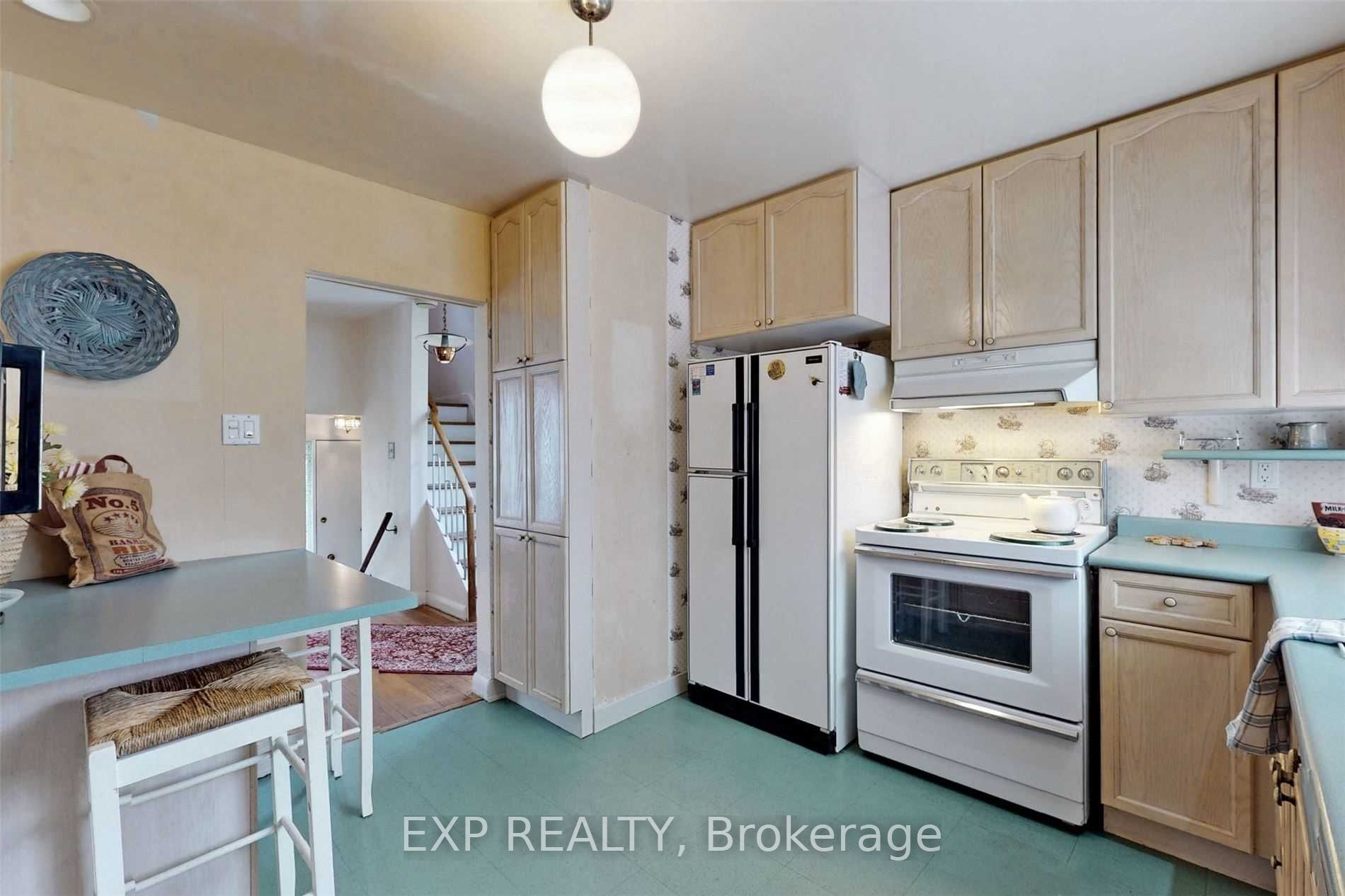 Residential Lease in Toronto C13 4