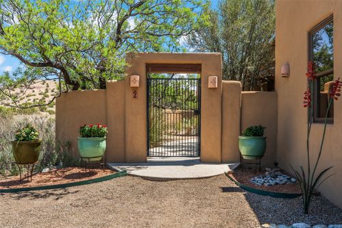 2 Calle Montoya, Placitas, NM, 87043-9302 | Card Image