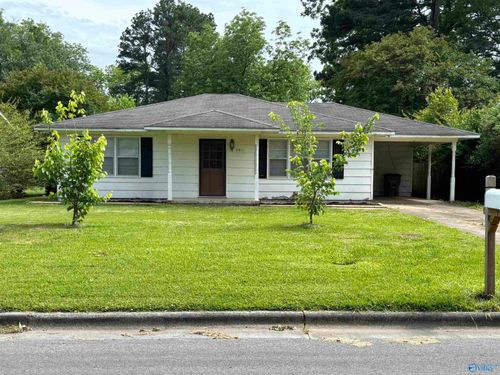 2011 College Street Se, Decatur, AL, 35601 | Card Image