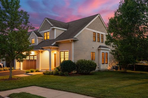 60-60 Graystone Cir, Winchester, MA, 01890-3873 | Card Image