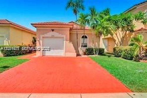 2240 Ne 37th Rd, Homestead, FL, 33033-5142 | Card Image