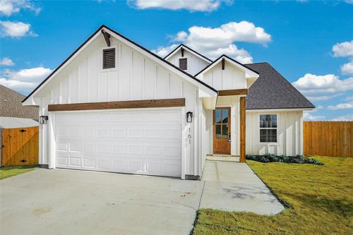 161 Turnrow Cv, Somerville, TX, 77879-1218 | Card Image