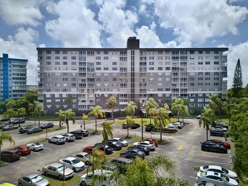 212-3850 Washington St, Hollywood, FL, 33021-7354 | Card Image