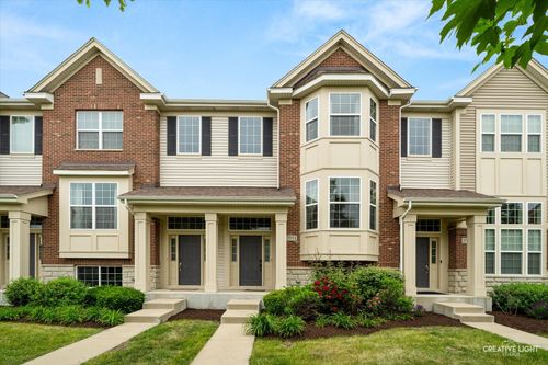 2951 Henley Ln, Naperville, IL, 60540-2017 | Card Image