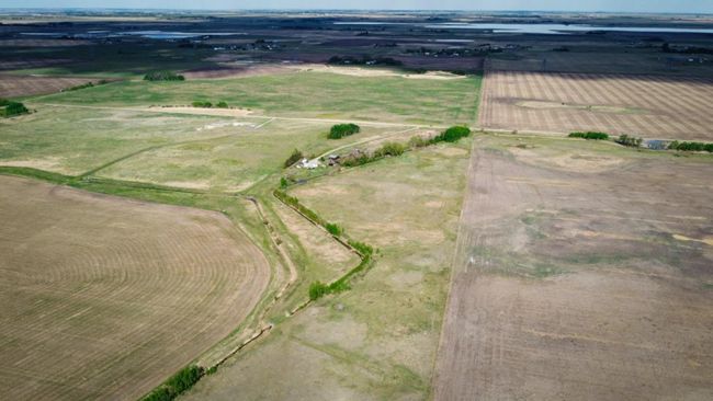 240141 Range Road 274, House other with 3 bedrooms, 1 bathrooms and 10 parking in Rocky View County AB | Image 10