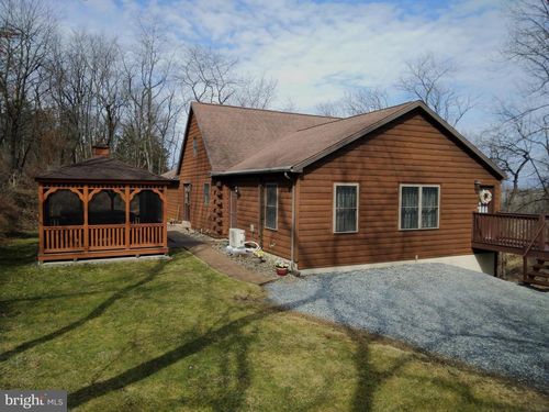 841 Sleepy Hollow Dr, MOHRSVILLE, PA, 19541-8626 | Card Image