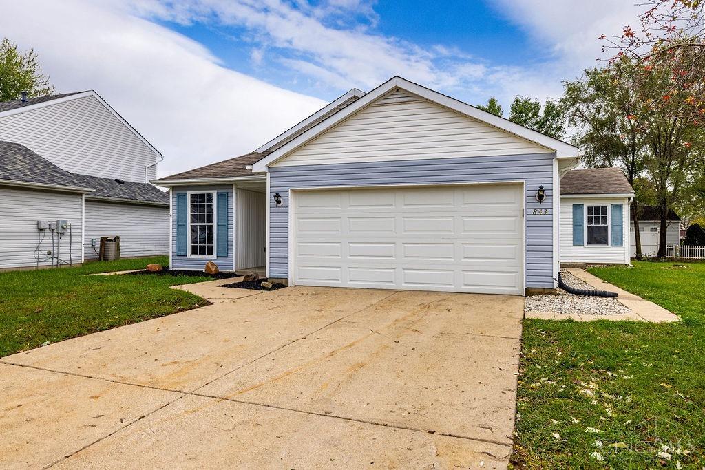 Ashley Ct, Trenton, OH 45067