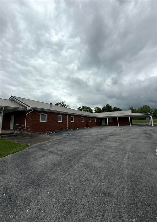 17495 Lewisburg Rd, Lewisburg, KY, 42256-9613 | Card Image
