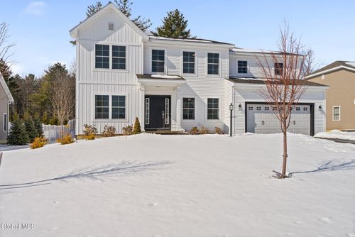 21 Bergen Pl, Niskayuna, NY, 12309-3945 | Card Image