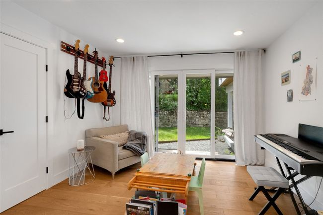 Flex space that could be an office, kids play area or converted to a 5th bedroom | Image 20
