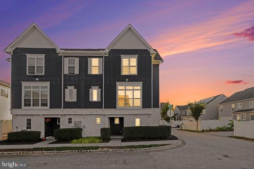 3118 Detweiler Ln, MECHANICSBURG, PA, 17055-8738 | Card Image