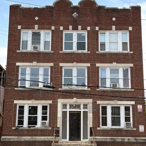 445 Barbour St, Hartford, CT, 06120-1087 | Card Image