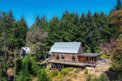 241 Little Mountain Rd, Salt Spring Island, BC, V8K2L4 | Card Image