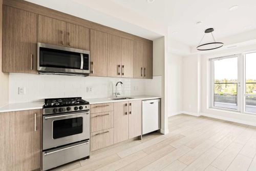 355-110 18a Street Nw, Calgary, AB, T2N5G5 | Card Image
