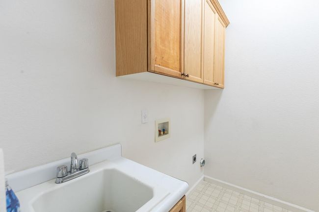 1406 Leah Way, House other with 3 bedrooms, 2 bathrooms and null parking in Oakdale CA | Image 35