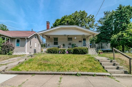 1071 Georgia Ave, Akron, OH, 44306-3069 | Card Image