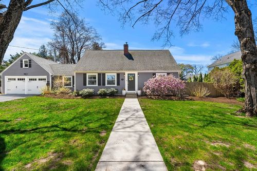 11 Woodbridge Rd, North Andover, MA, 01845 | Card Image