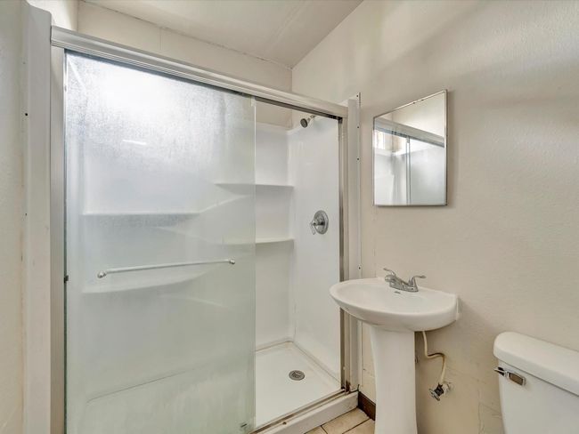 1214 W 6 Th St, House other with 5 bedrooms, 3 bathrooms and 2 parking in Freeport TX | Image 11