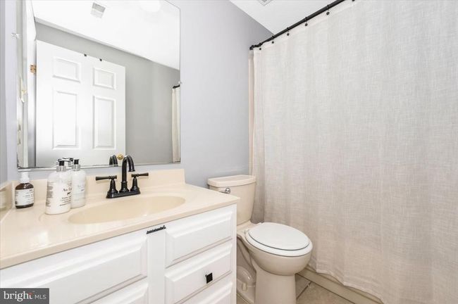 558 Hollyberry Way, Townhouse with 3 bedrooms, 3 bathrooms and null parking in FREDERICK MD | Image 47