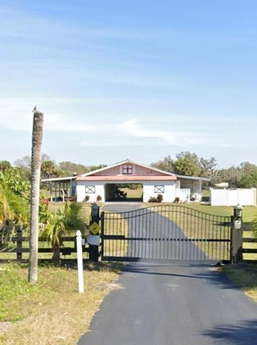 806 N Jackson Rd, VENICE, FL, 34292-1835 | Card Image