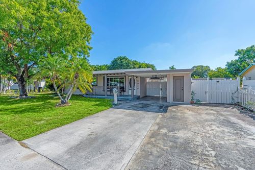 2016 Sw 37th Ave, Fort Lauderdale, FL, 33312-4222 | Card Image
