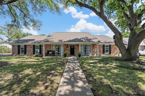 5204 Lake Highlands Dr, Waco, TX, 76710-2946 | Card Image