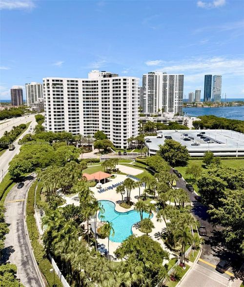 apt-117-3300 Ne 191st St, Aventura, FL, 33180-2440 | Card Image