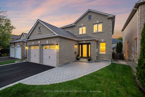 473 Highcliffe Dr, Thornhill, ON, L4J8L3 | Card Image