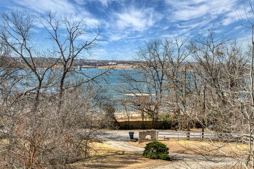 920 E Lake Drive, Weatherford, TX, 76087 | Card Image