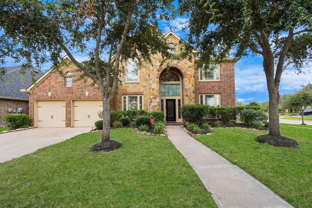 Twin Rivers Ct, Sugar Land, TX 77479
