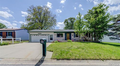 3213 Fleet Ln, Saint Charles, MO, 63301-1085 | Card Image