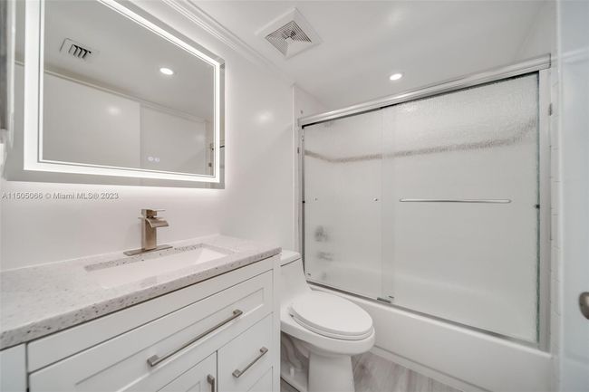 APT-211 - 677 Trace Cir, Condo with 2 bedrooms, 2 bathrooms and null parking in Deerfield Beach FL | Image 19
