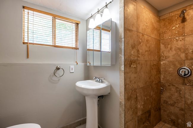 2039 Camelot Way, House other with 4 bedrooms, 2 bathrooms and 4 parking in West Jordan UT | Image 11