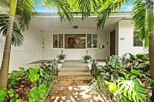 6610 Santona St, Coral Gables, FL, 33146-3112 | Card Image