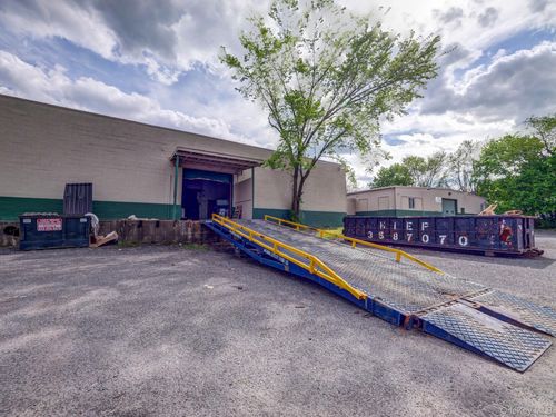 122 E Railroad Ave, West Haverstraw, NY, 10993-1416 | Card Image