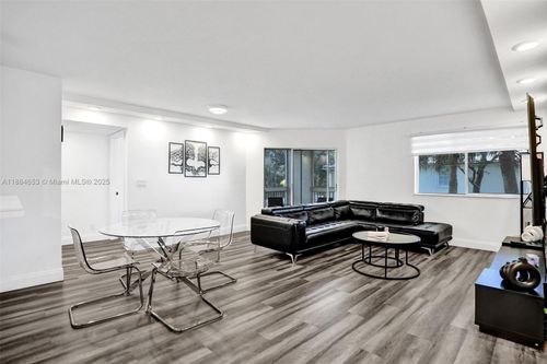 apt-327-9901 Westview Dr, Coral Springs, FL, 33076-2531 | Card Image